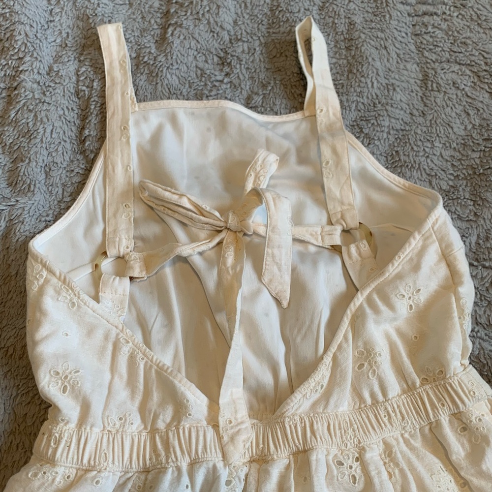 📦 SALE | AEO | Eyelet Open Back Romper - Picture 4 of 7